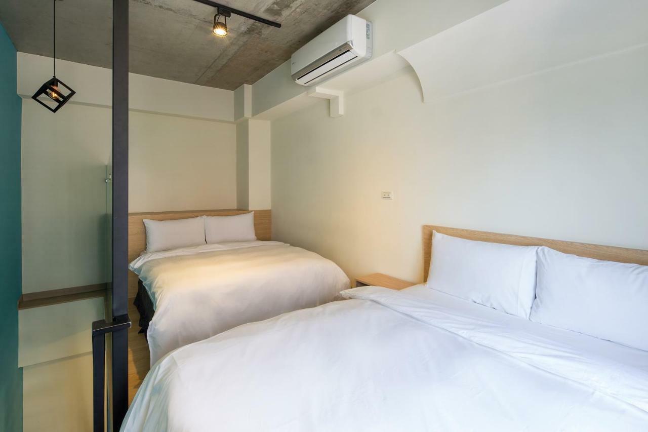Check Inn Express Taichung Yizhong Eksteriør bilde